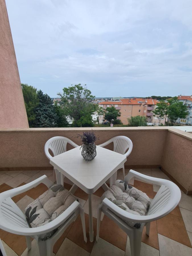 Apartmani Emily Pula Exterior foto